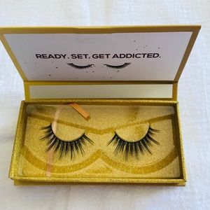 Lashaholic in Instagram-Special Edition Packaging